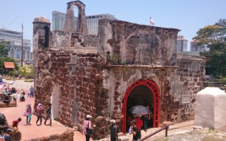 サンチャゴ要塞とマラッカ王宮博物館でマラッカの歴史に触れる