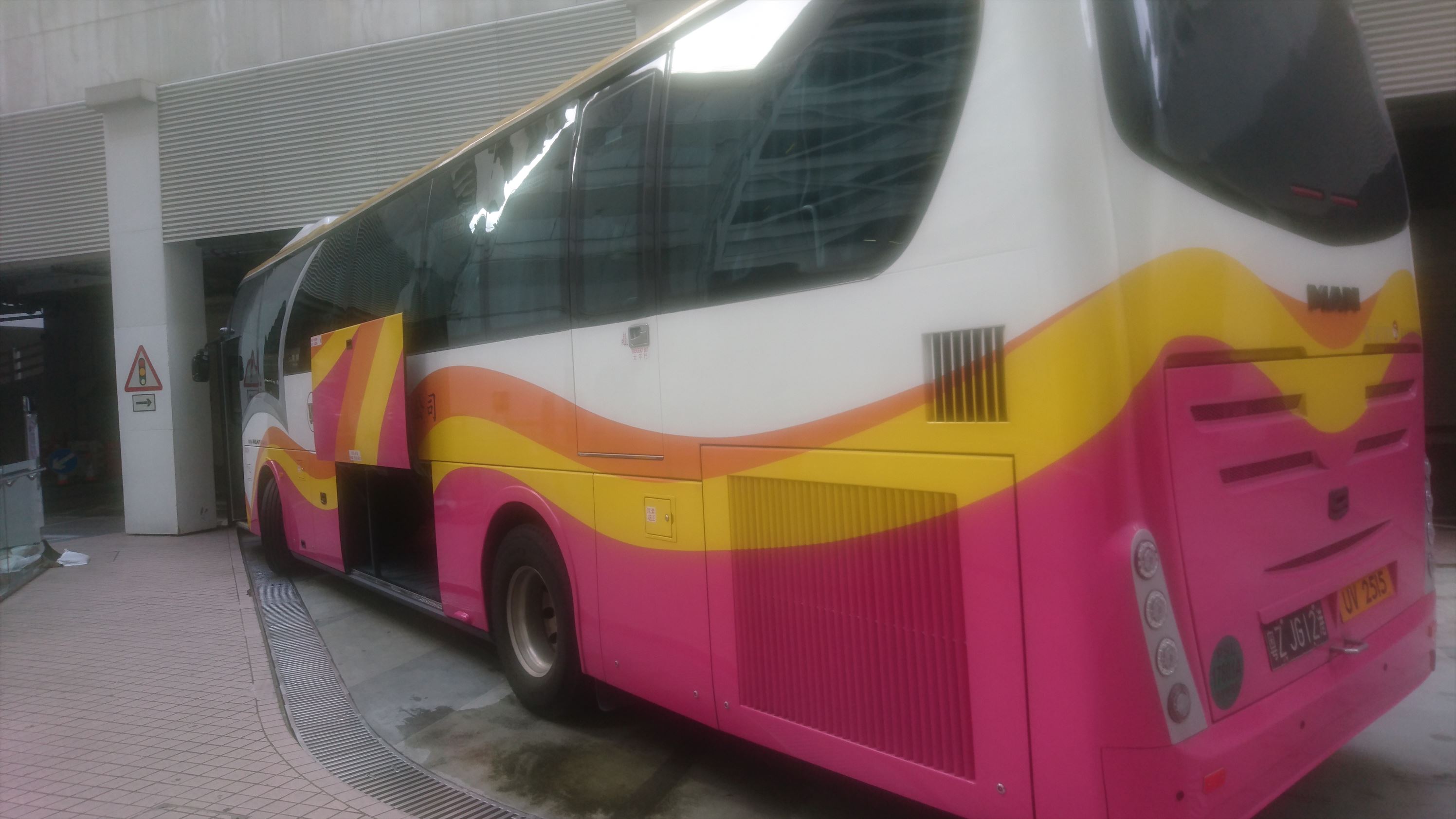 香港から佛山へクロスボーダーバスで移動
