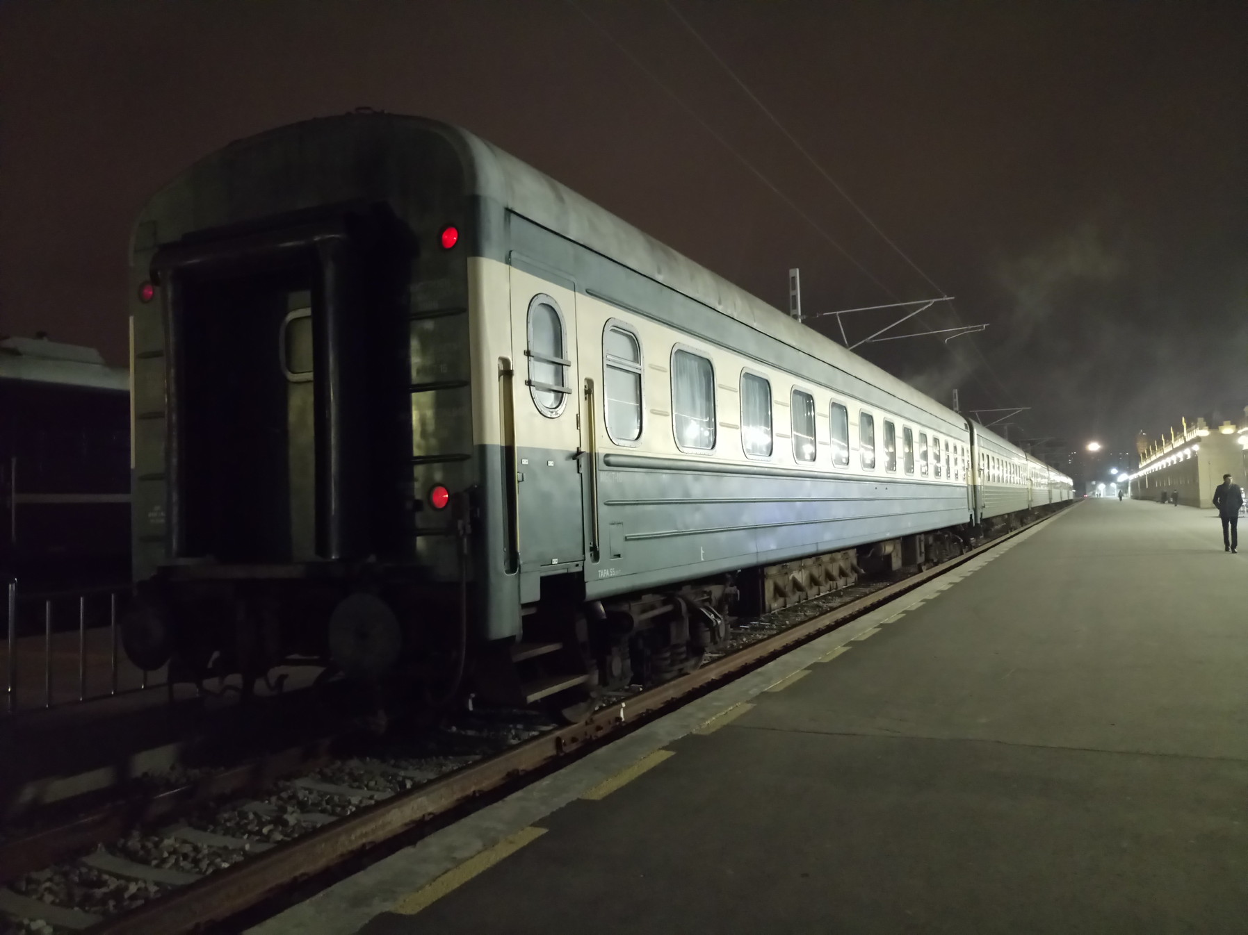 アゼルバイジャン鉄道の寝台列車で国境越え バクーからジョージアのトビリシへ